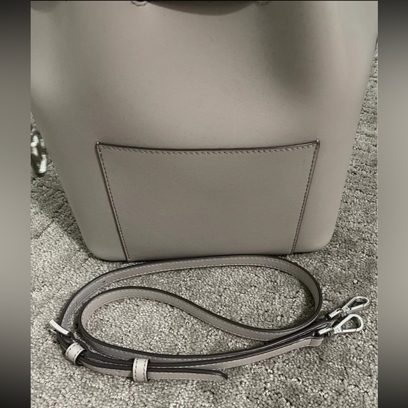 Michael Kors Eden Medium Drawstring Bucket Shoulder Bag - Picture 2 of 5